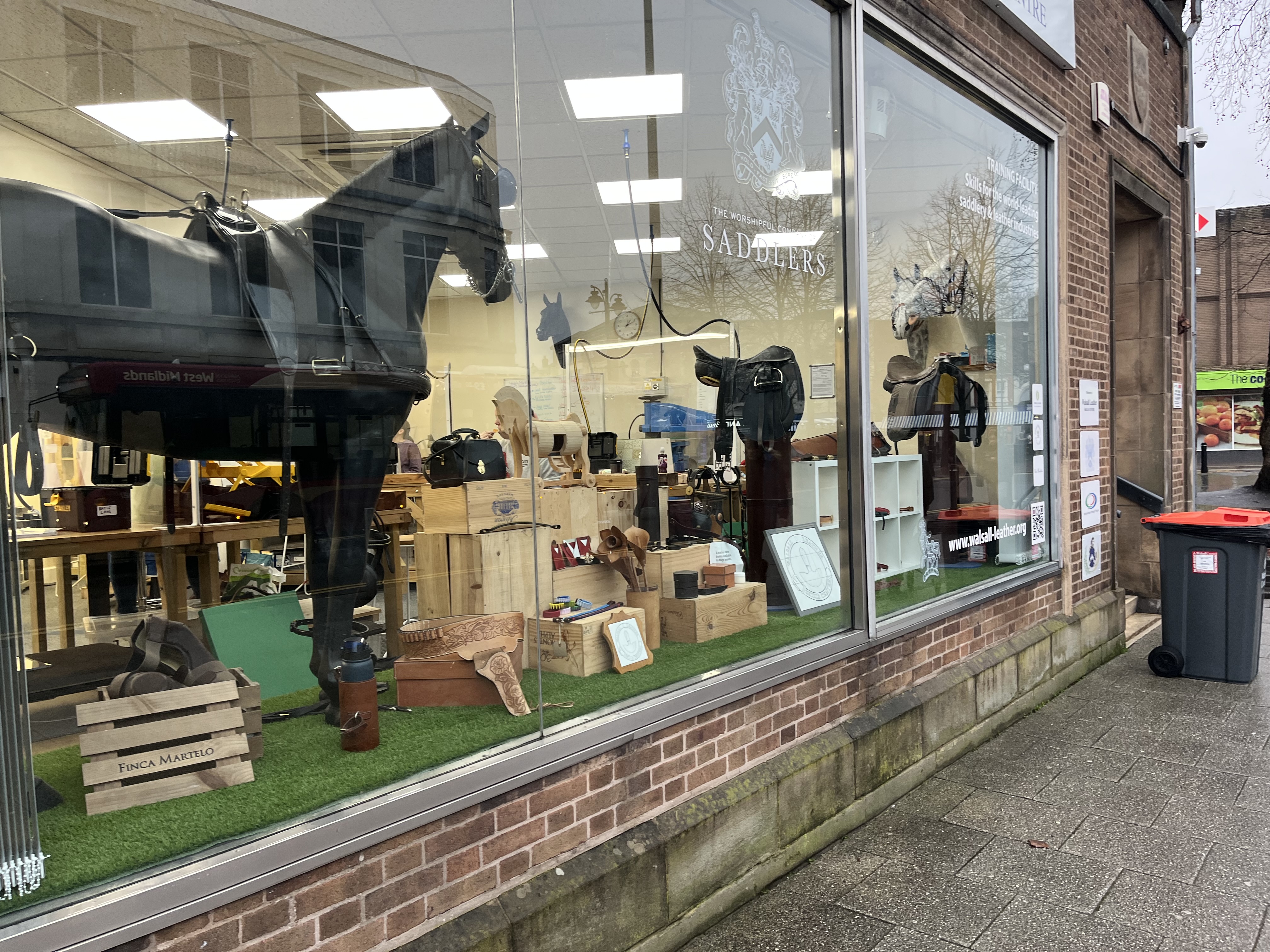 More leather goods — saddlery and accessories